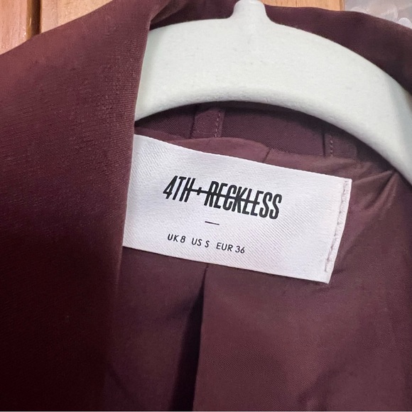 4th & Reckless Elita Belted Blazer - Picture 3 of 3